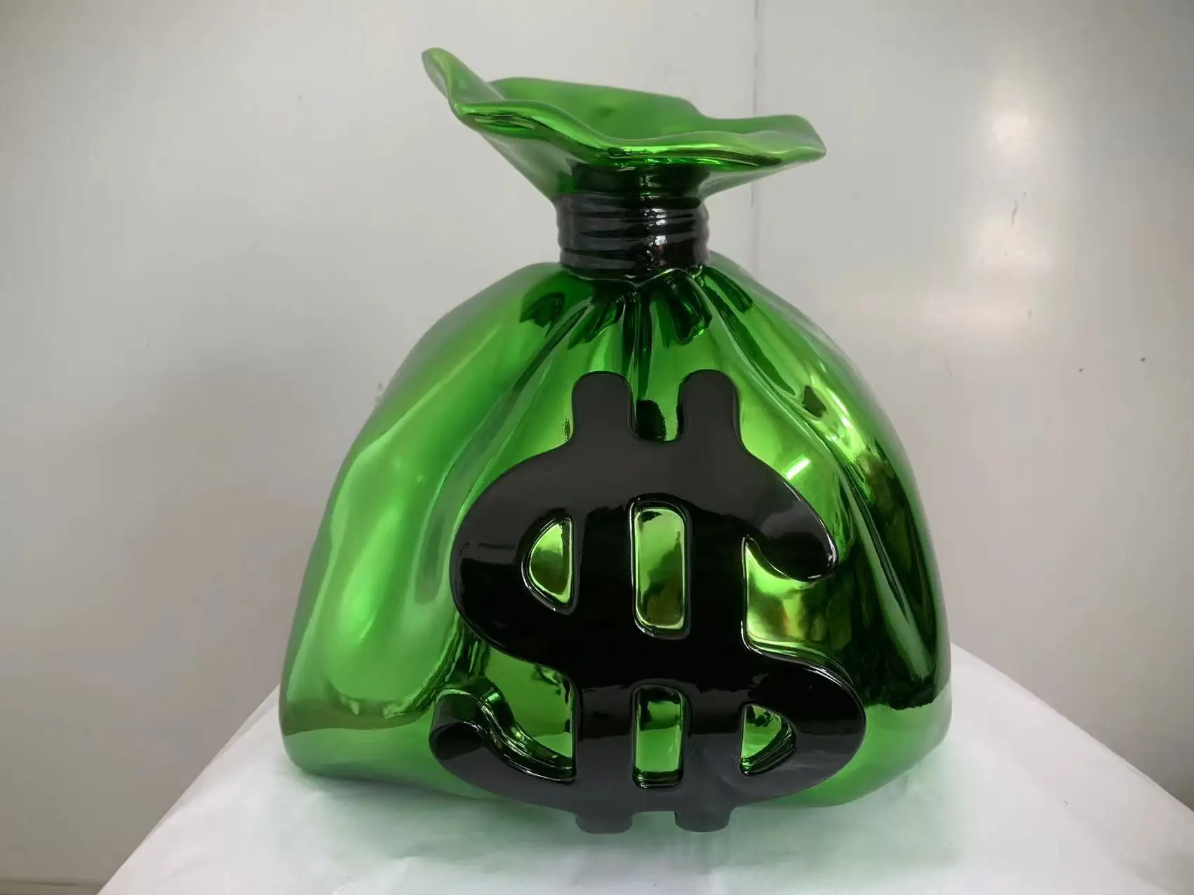 Scultura in resina popolare cr - Resin Art Gallery recensione e prezzo