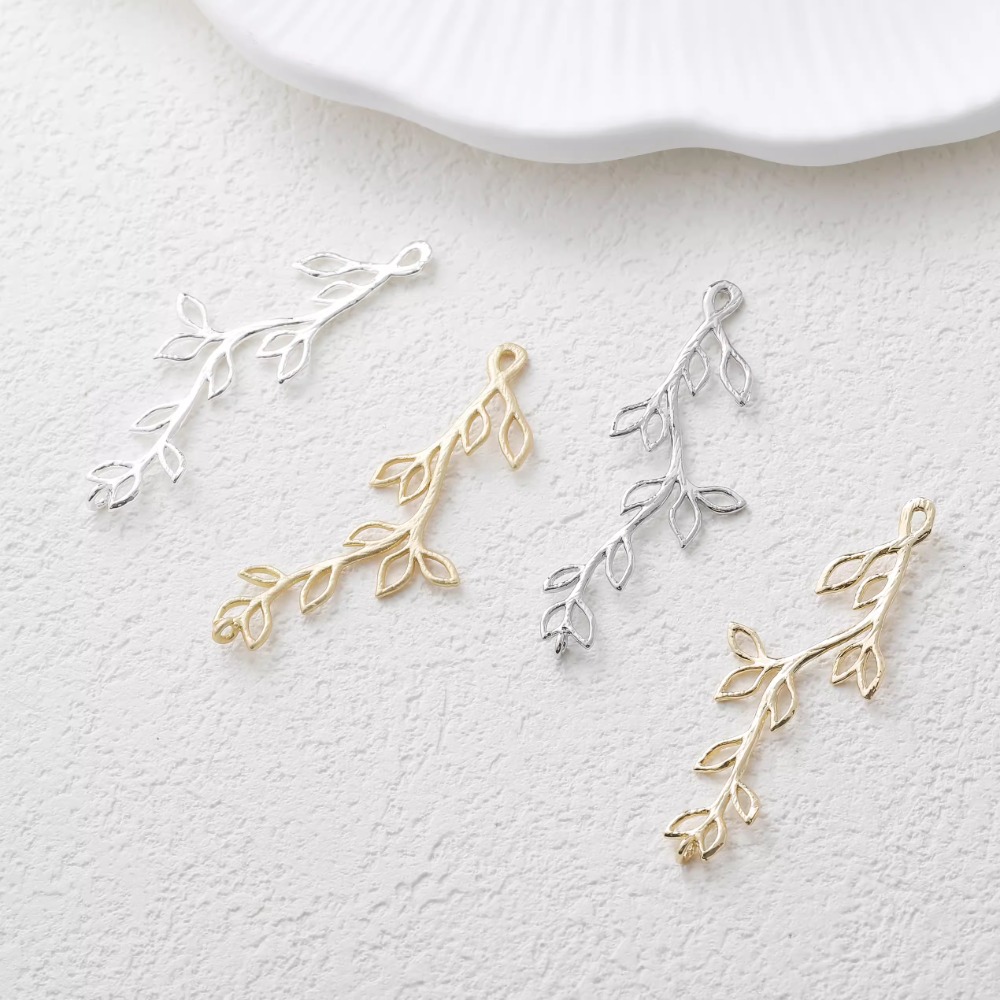 4 pz Delicato Ramo Foglia Pend - Gold Leaf Foil recensione e prezzo